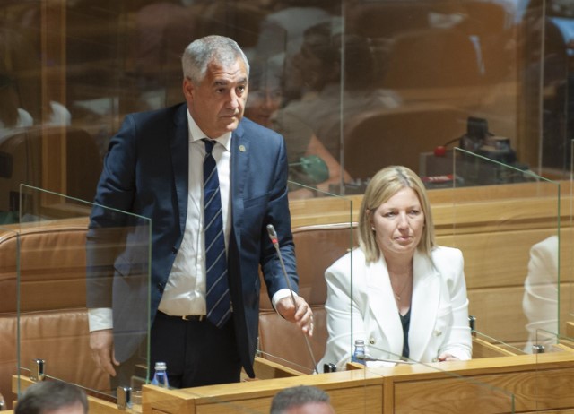 María Belén Salido Maroño e Fernando Pérez Domínguez toman posesión como deputados do Parlamento de Galicia